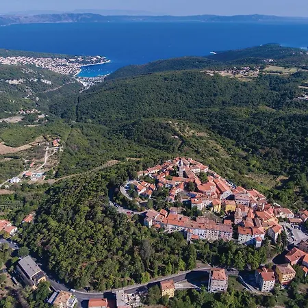 Gorgeous In Nyaraló